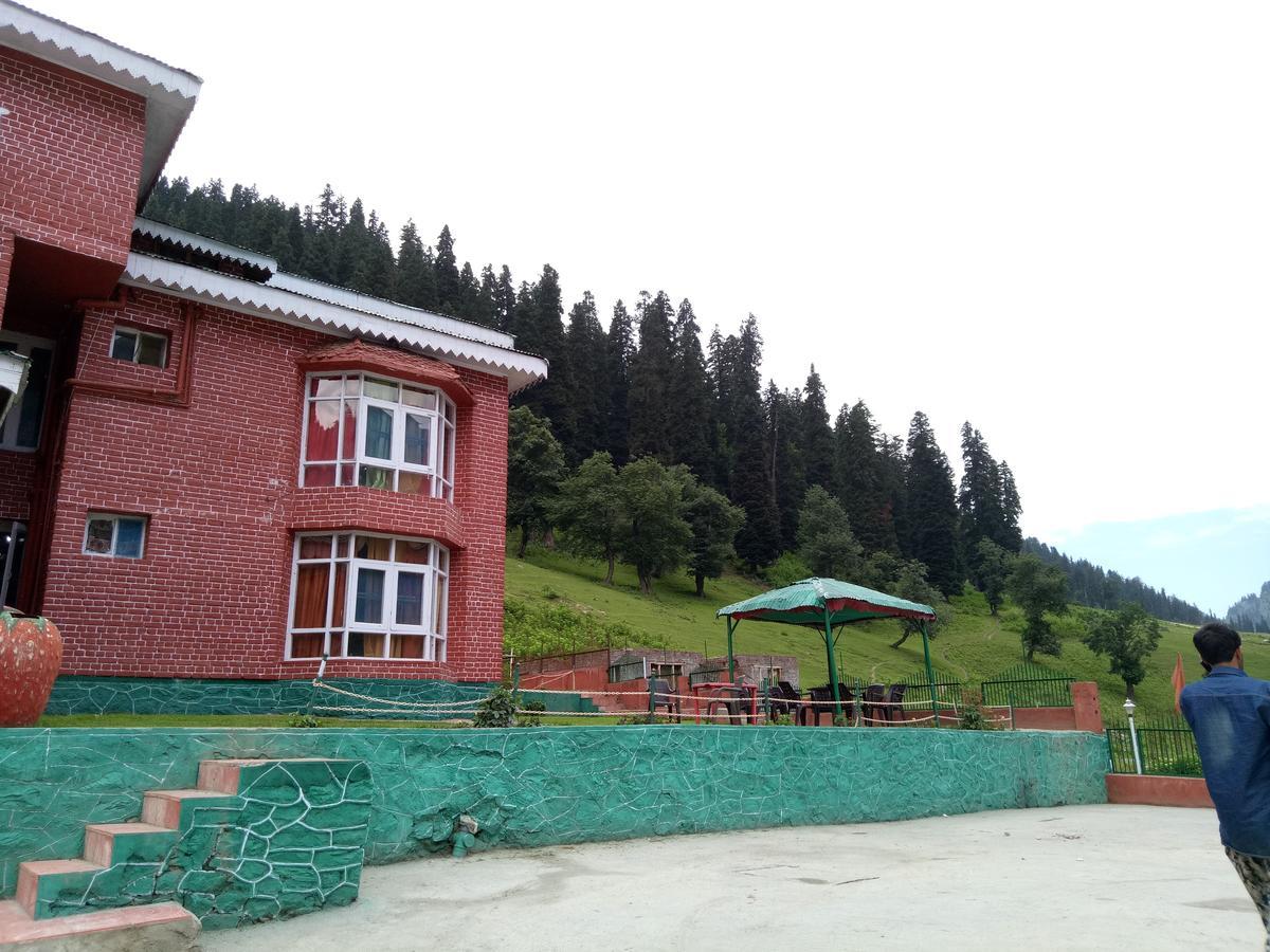 Hotel Glacier Heights Sonāmarg Exteriör bild
